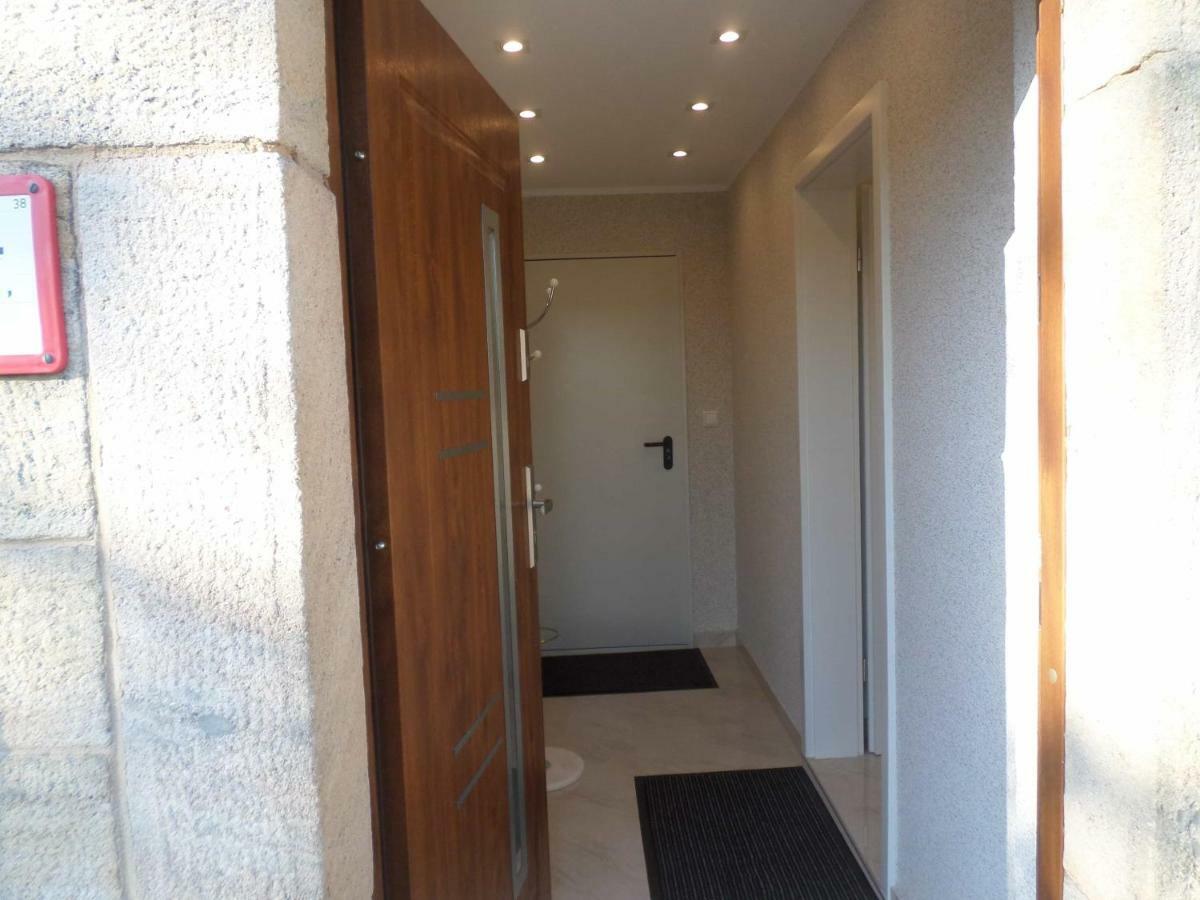 1 Zi. Apartment Naehe Flughafen/Messe Stuttgart 24H Waldenbuch Exteriör bild