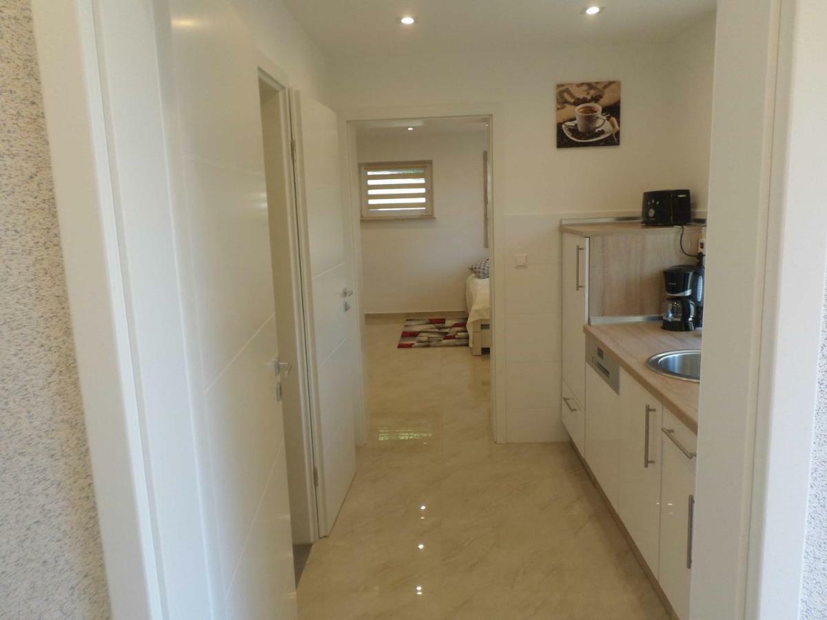 1 Zi. Apartment Naehe Flughafen/Messe Stuttgart 24H Waldenbuch Exteriör bild